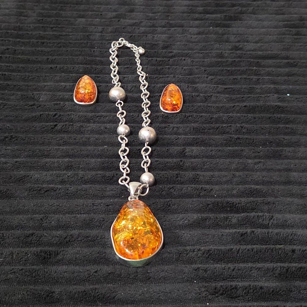 Vintage Faux Amber Necklace Clip On Earrings Set Silver Tone Teardrop Shimmer - Picture 10 of 16
